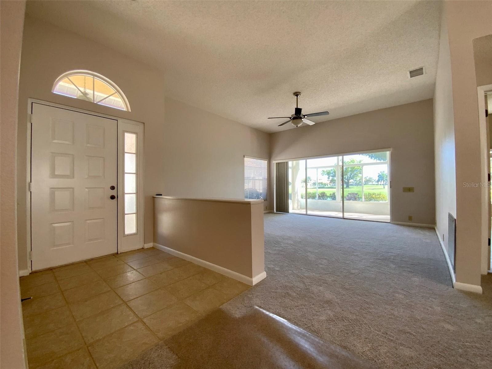 Entry and spacious Living Room - 4310 MURFIELD DR E, BRADENTON