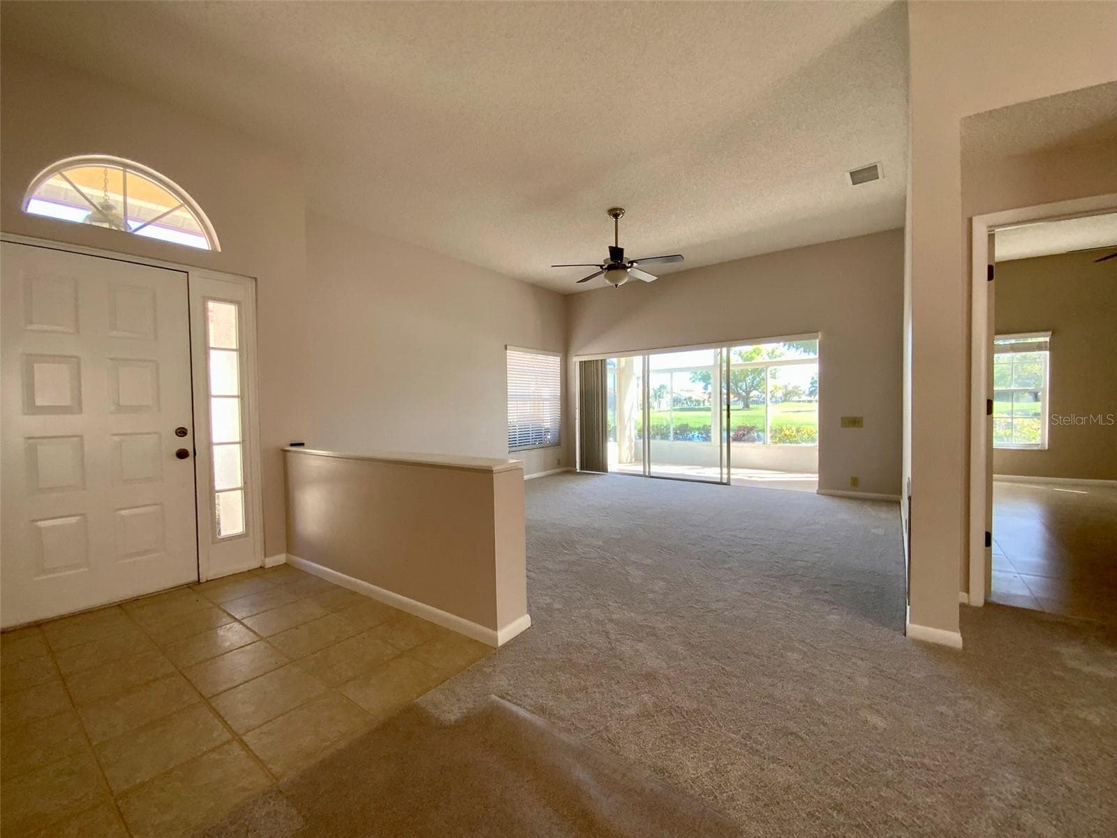 Foyer and Living Room - 4310 MURFIELD DR E, BRADENTON