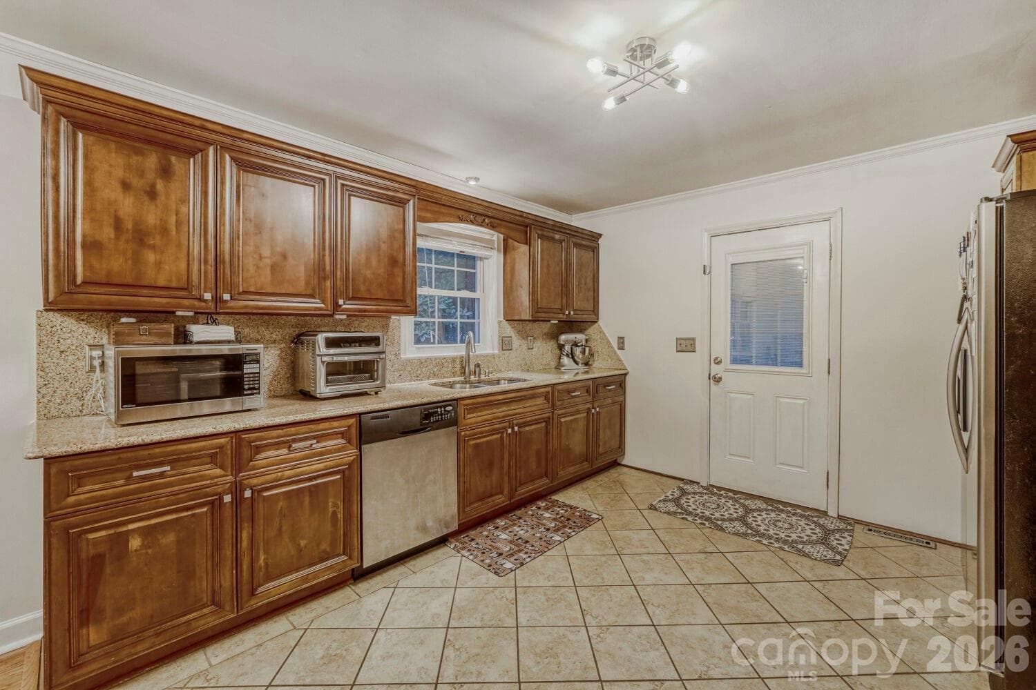 Single Family Residence at 1315 Shady Bluff Drive, Charlotte, photo 9 of 34