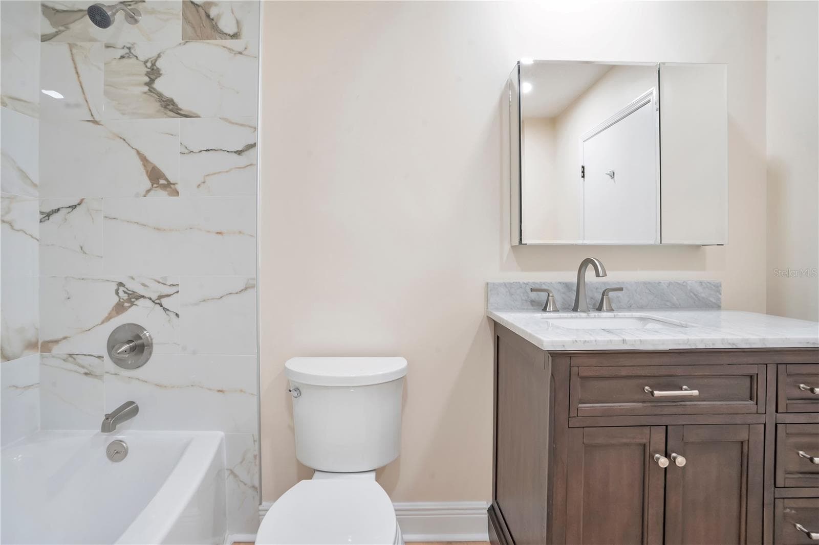 Bathroom #2 - 1401 BUELL CT, PLANT CITY
