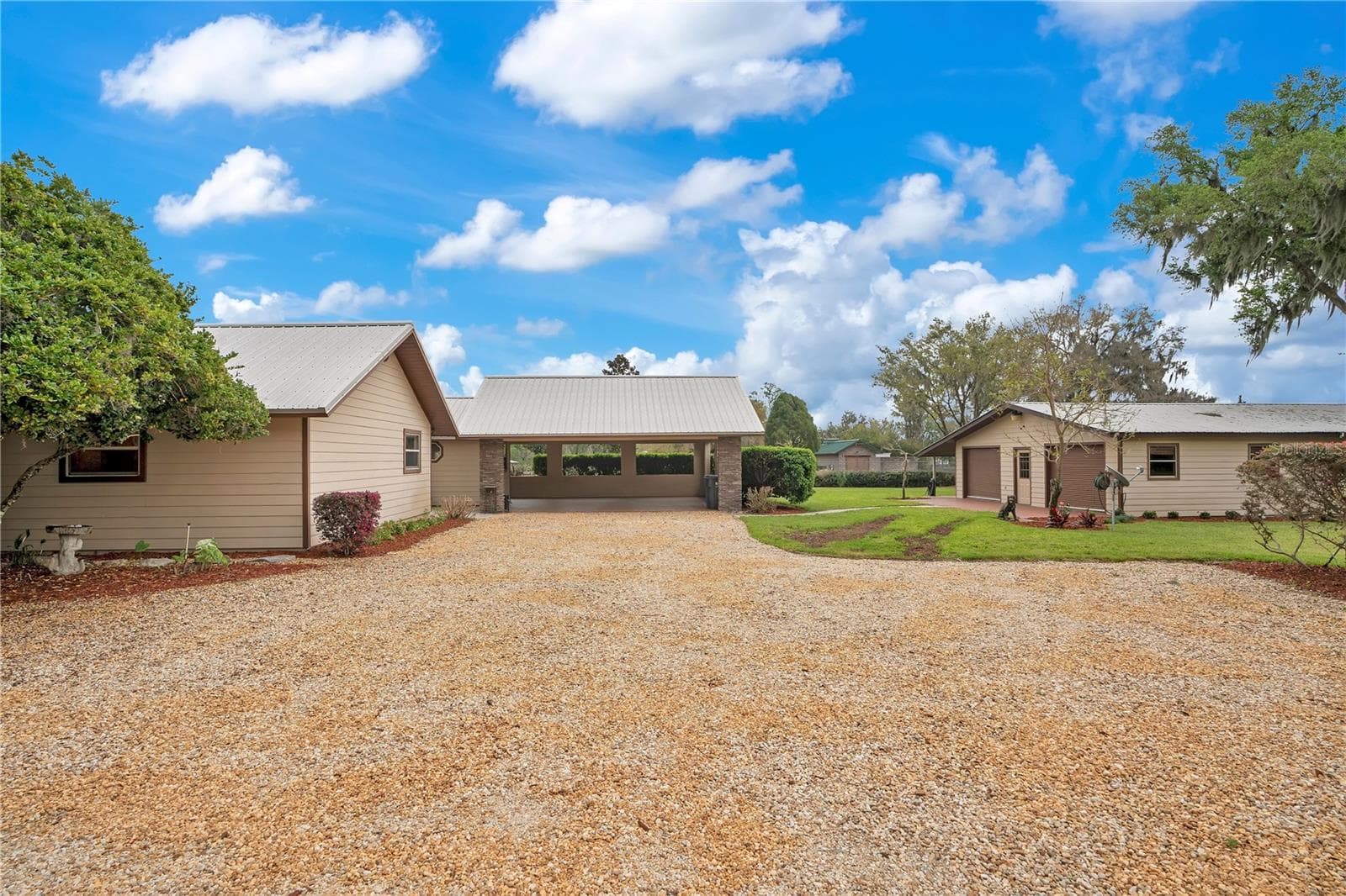 Carport - 1401 BUELL CT, PLANT CITY