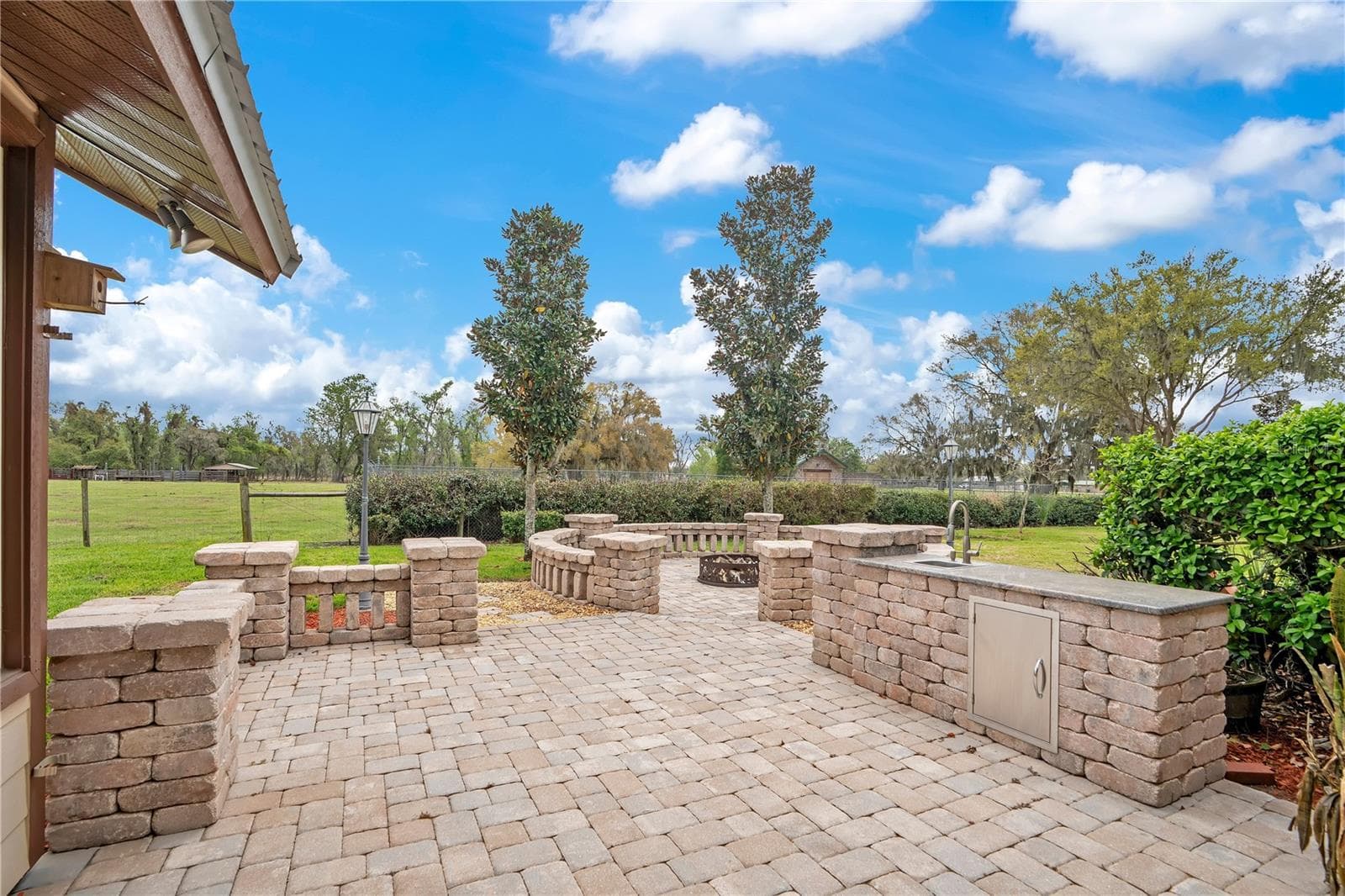 Back paver patio - 1401 BUELL CT, PLANT CITY