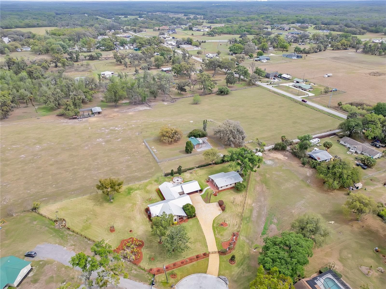 Aerial view - 1401 BUELL CT, PLANT CITY