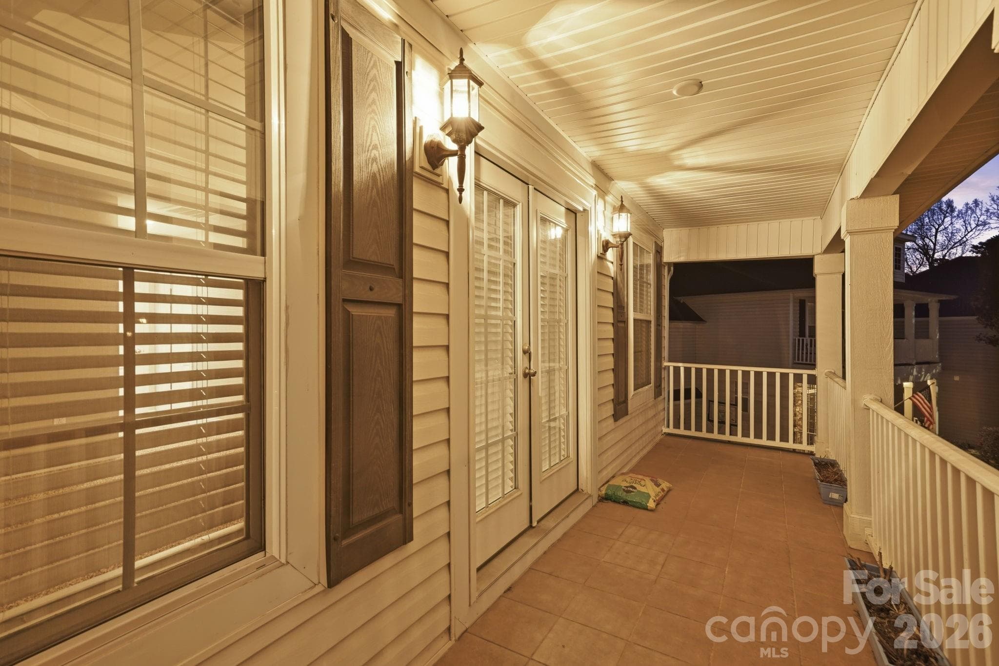 Single Family Residence at 13062 Windy Lea Lane, Huntersville, photo 4 of 48