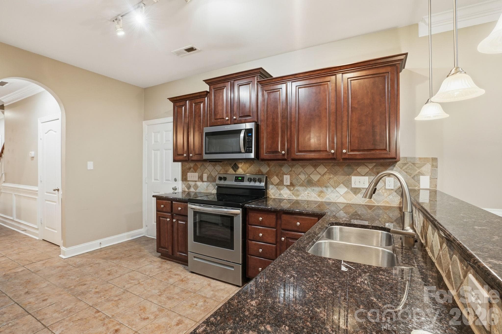 Single Family Residence at 13062 Windy Lea Lane, Huntersville, photo 11 of 48