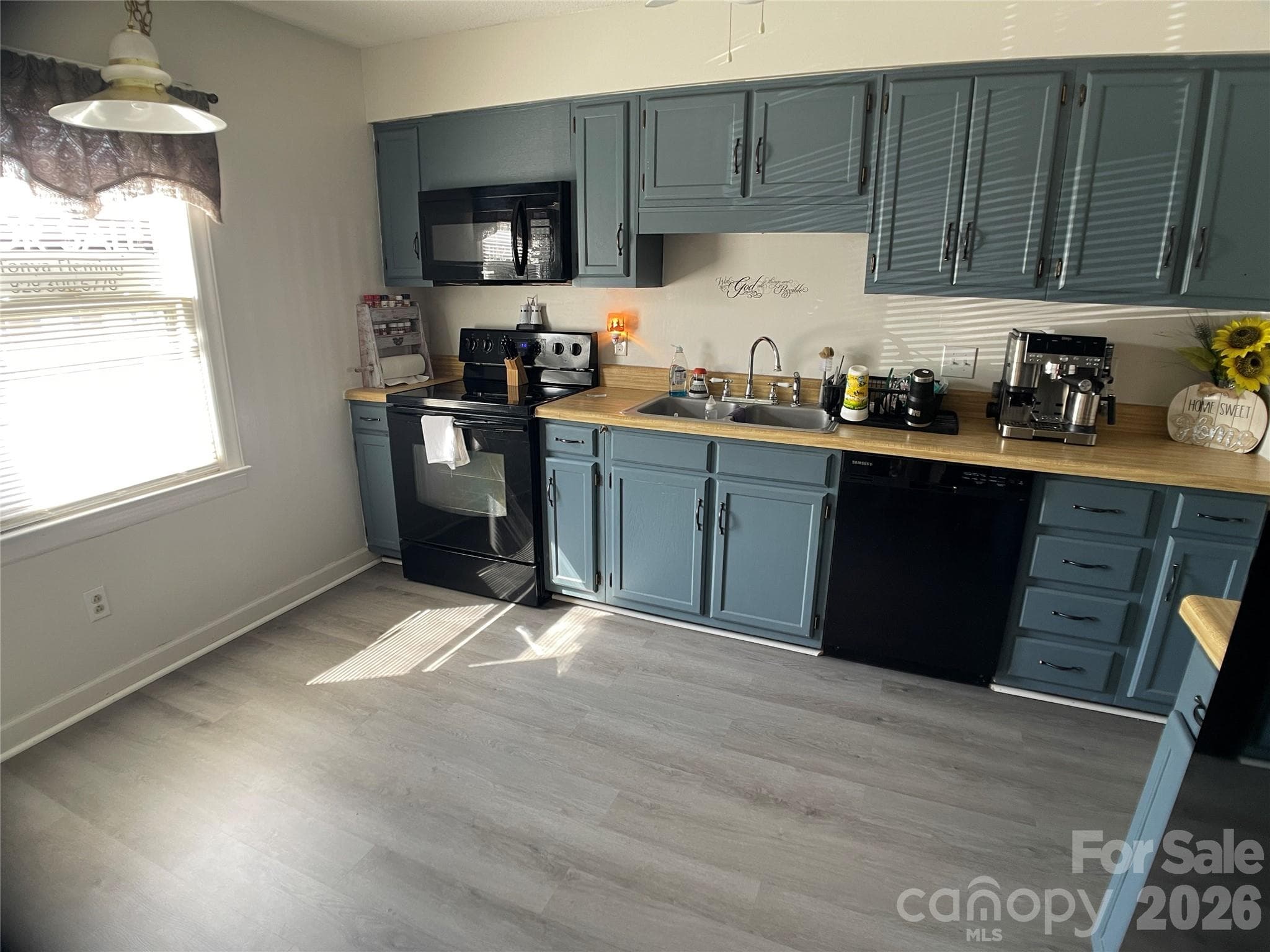 Kitchen - 2705 N Center Street, Hickory