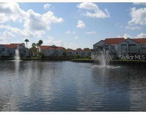 2532 WOODGATE BLVD #205