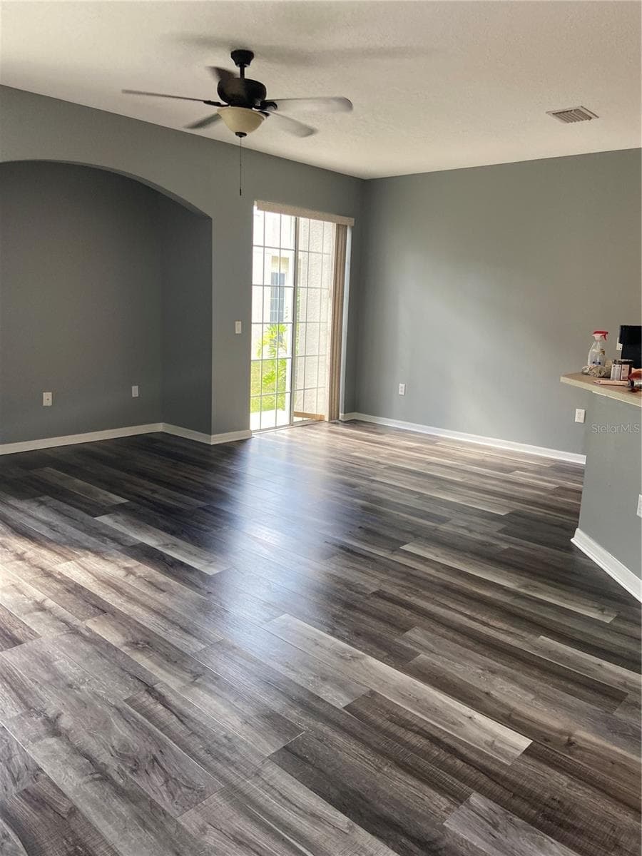 Townhouse at 27546 PLEASURE RIDE LOOP, WESLEY CHAPEL, photo 6 of 31