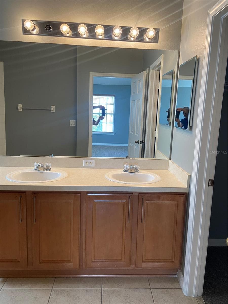 Townhouse at 27546 PLEASURE RIDE LOOP, WESLEY CHAPEL, photo 22 of 31