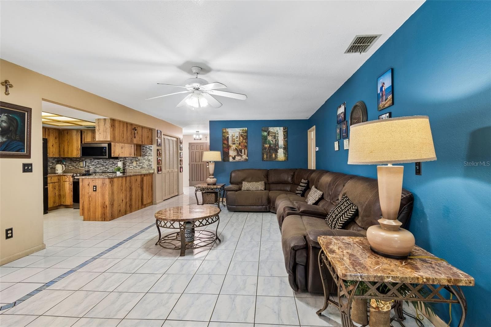 Single Family Residence at 1039 NORTHRIDGE DR, PALM HARBOR, photo 20 of 64