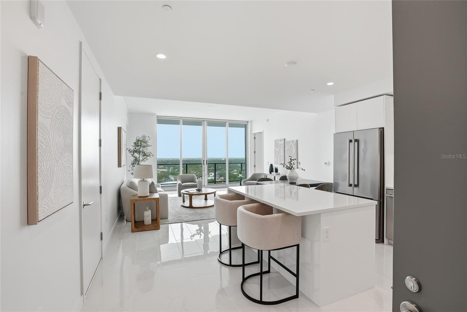 Condominium at 400 CENTRAL AVE #2008, ST PETERSBURG, photo 3 of 71