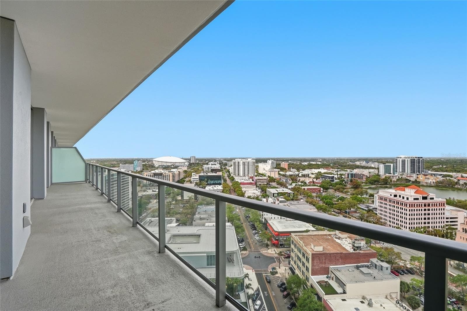Condominium at 400 CENTRAL AVE #2008, ST PETERSBURG, photo 18 of 71