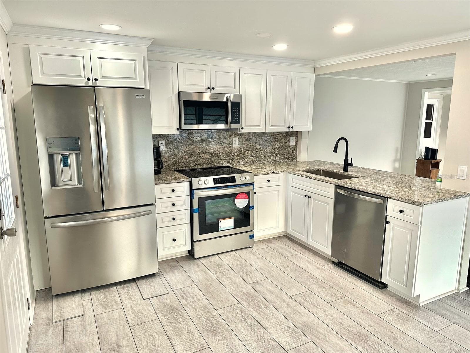 Manufactured Home at 9790 66TH ST N #37, PINELLAS PARK, photo 2 of 13