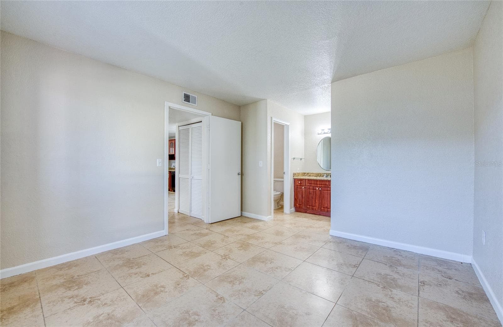 Condominium at 455 ALT 19 S #21, PALM HARBOR, photo 20 of 36