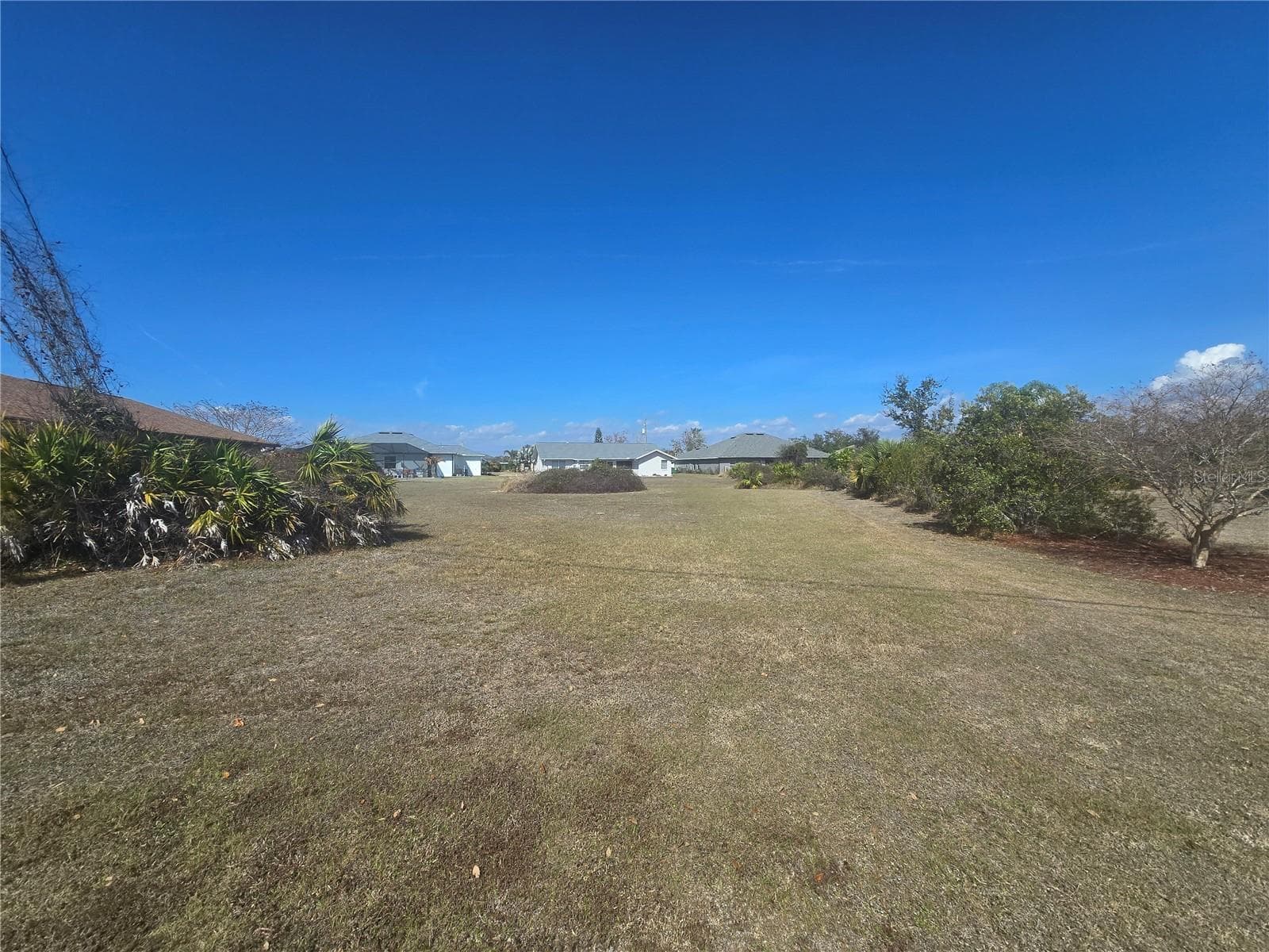 154 SANTOS DR