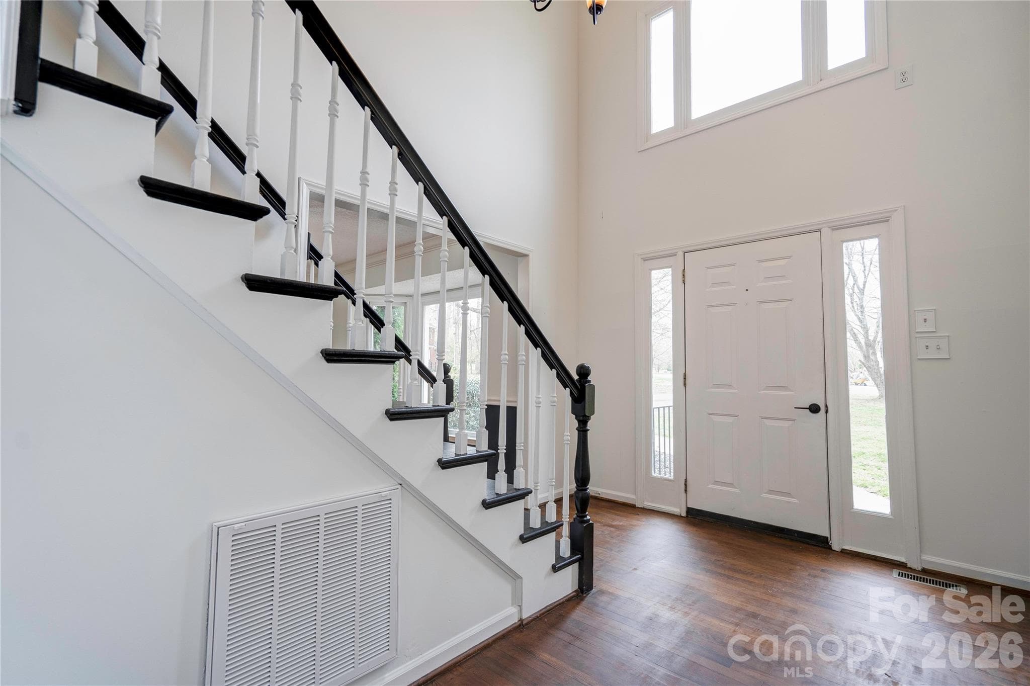Single Family Residence at Kings Mountain, photo 4 of 40