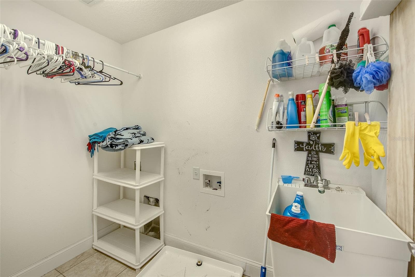 LAUNDRY ROOM - 6518 SAND SHORE LN, NEW PORT RICHEY