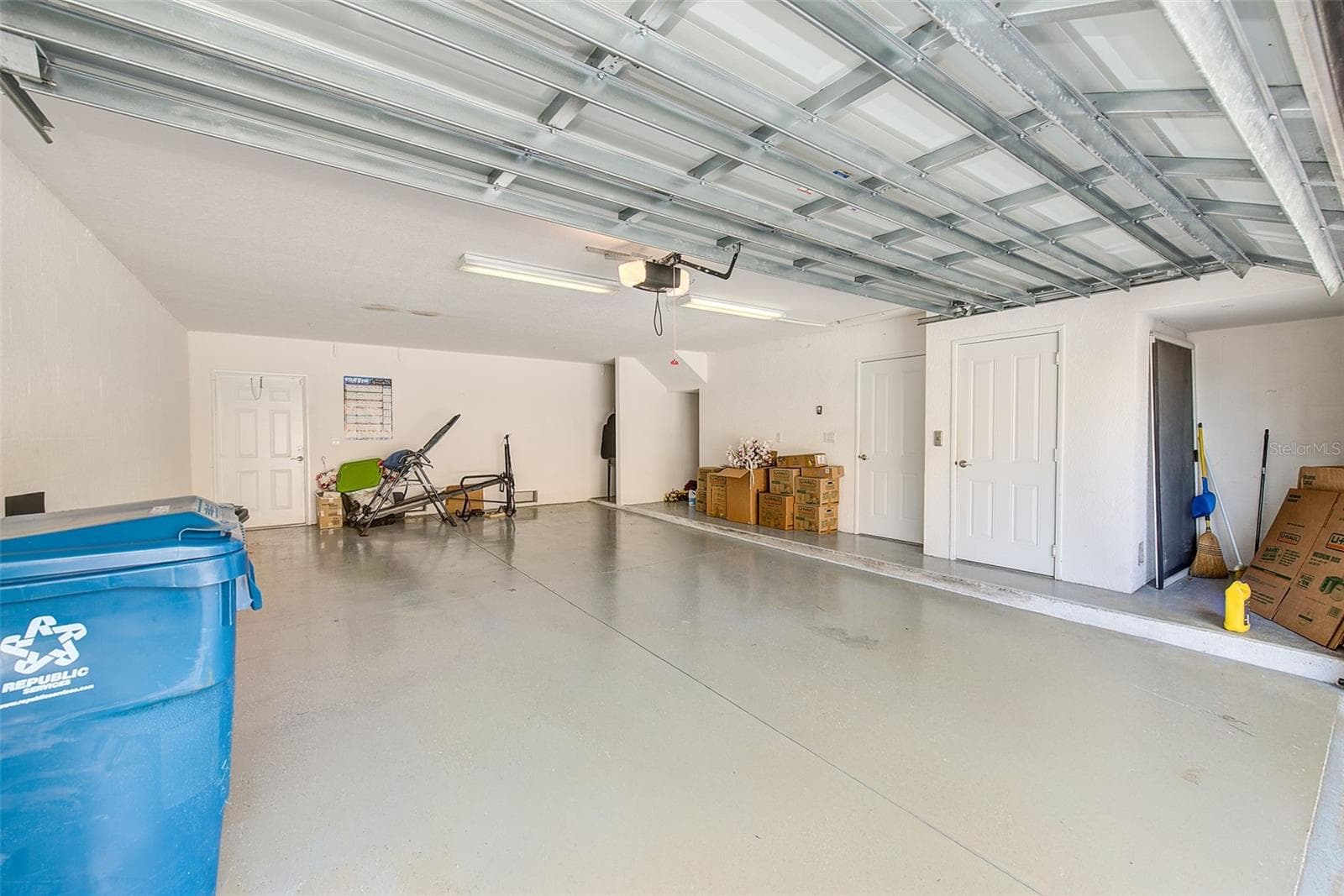 GARAGE - 6518 SAND SHORE LN, NEW PORT RICHEY
