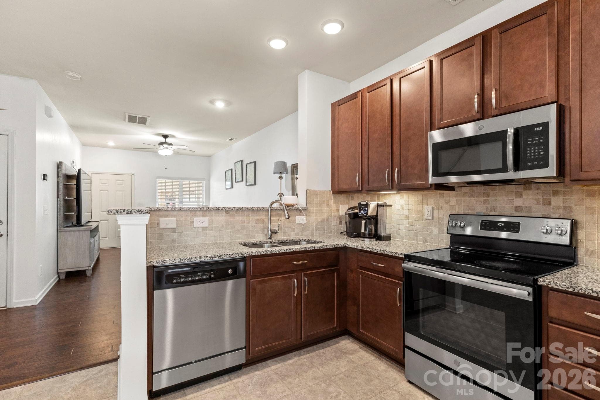 Townhouse at 12221 Whiteside Drive, Charlotte, photo 10 of 17