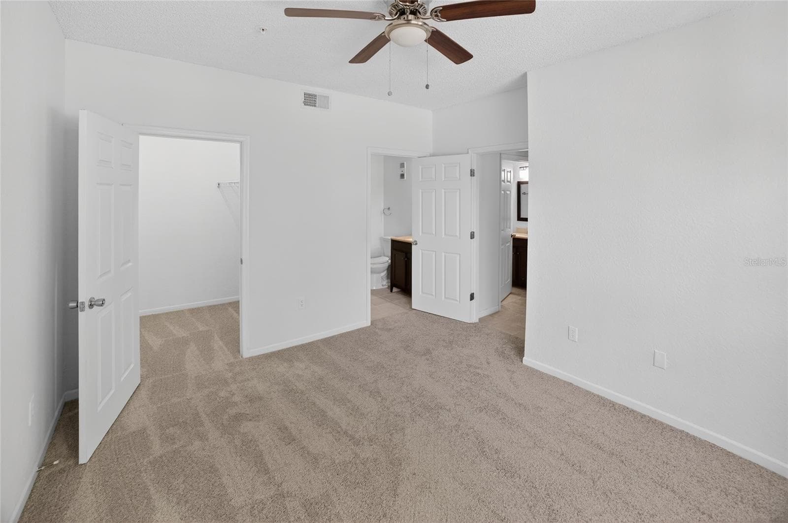 Condominium at 13003 PLANTATION PARK CIR #1323, ORLANDO, photo 16 of 38