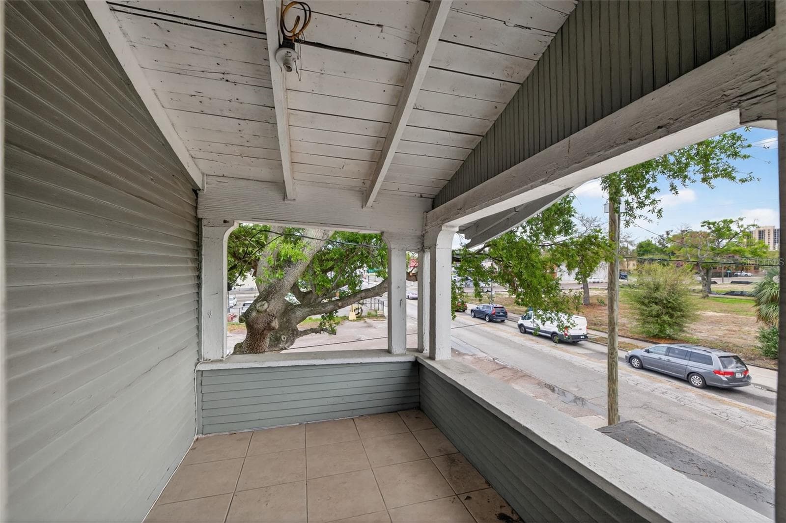 Single Family Residence at 105 W COLUMBUS DR, TAMPA, photo 27 of 32