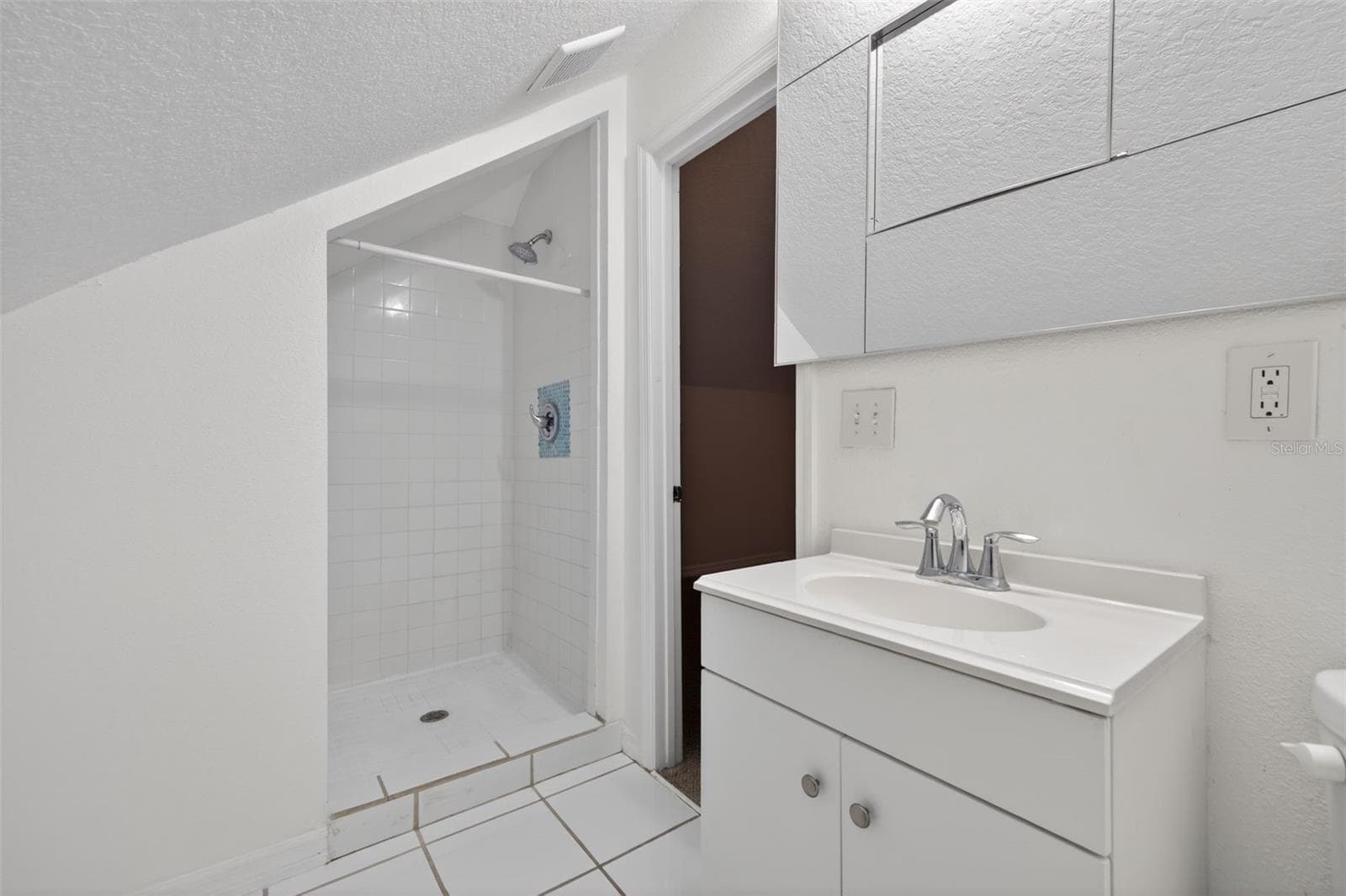 Single Family Residence at 105 W COLUMBUS DR, TAMPA, photo 29 of 32