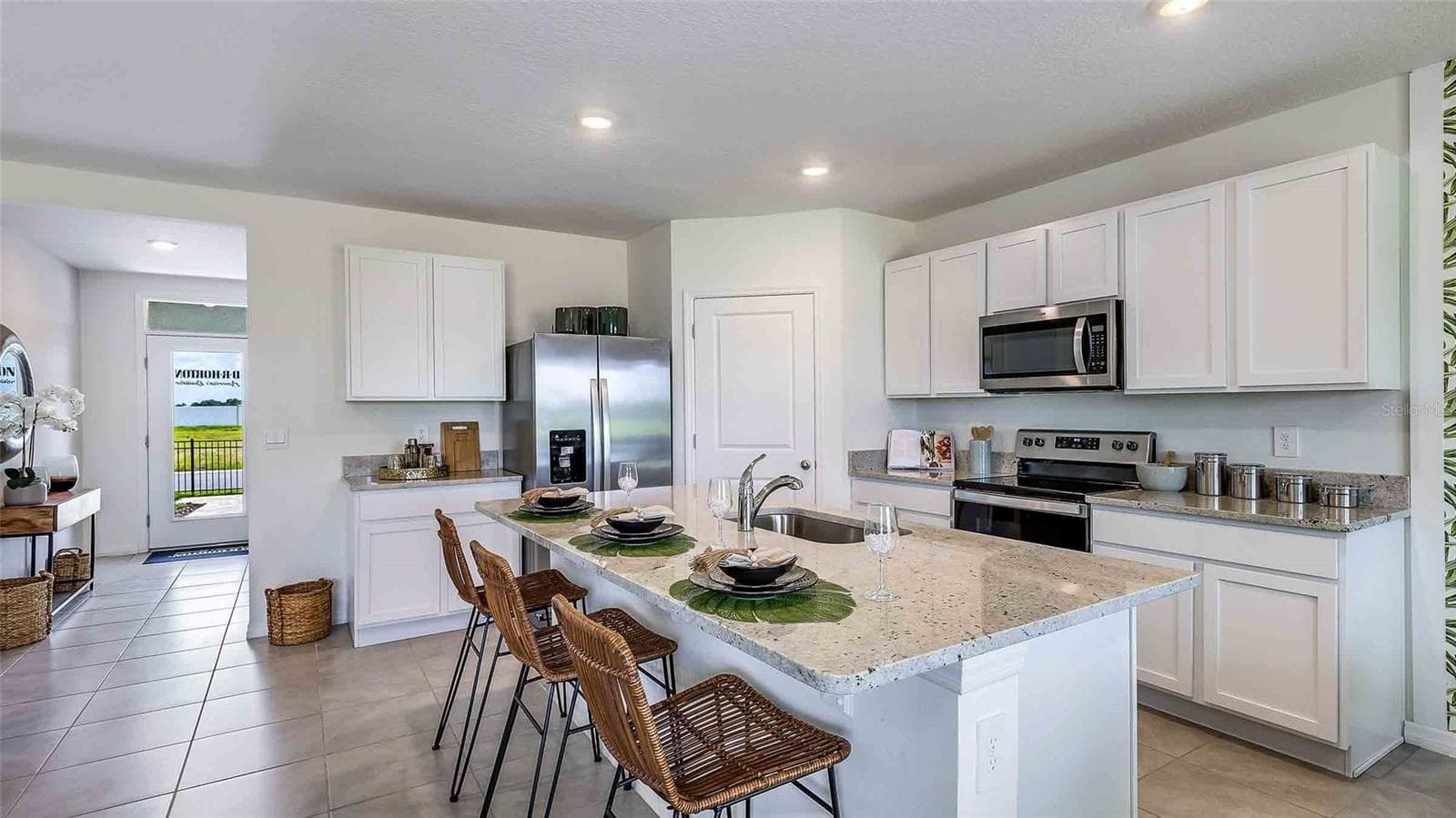 Single Family Residence at 3809 SILVER STRAND TRL, PALMETTO, photo 2 of 28