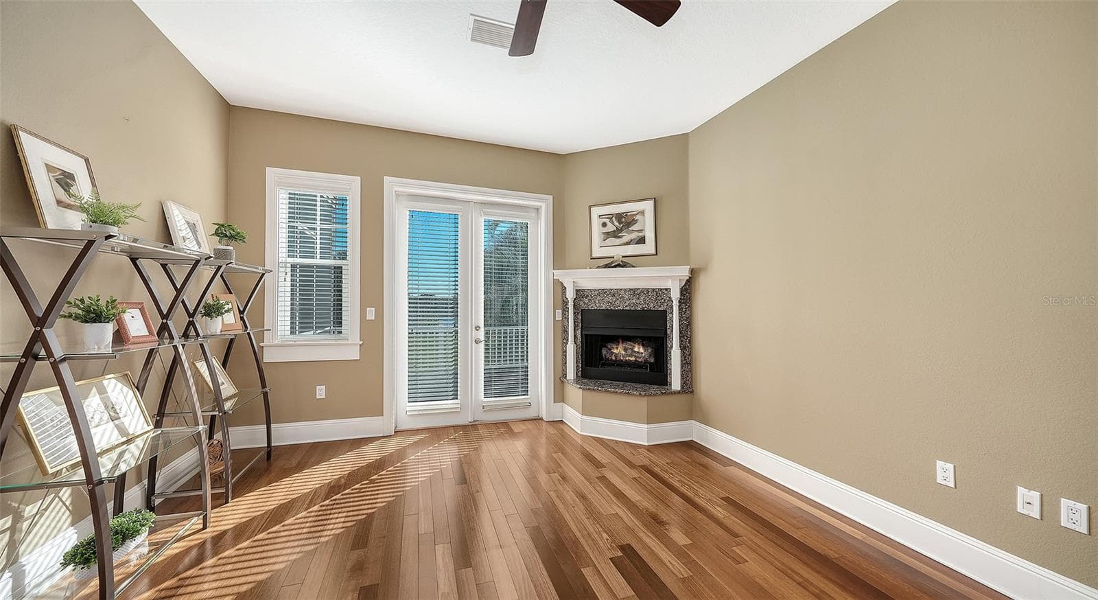 Single Family Residence at 925 BAYSHORE DR, TERRA CEIA, photo 17 of 55