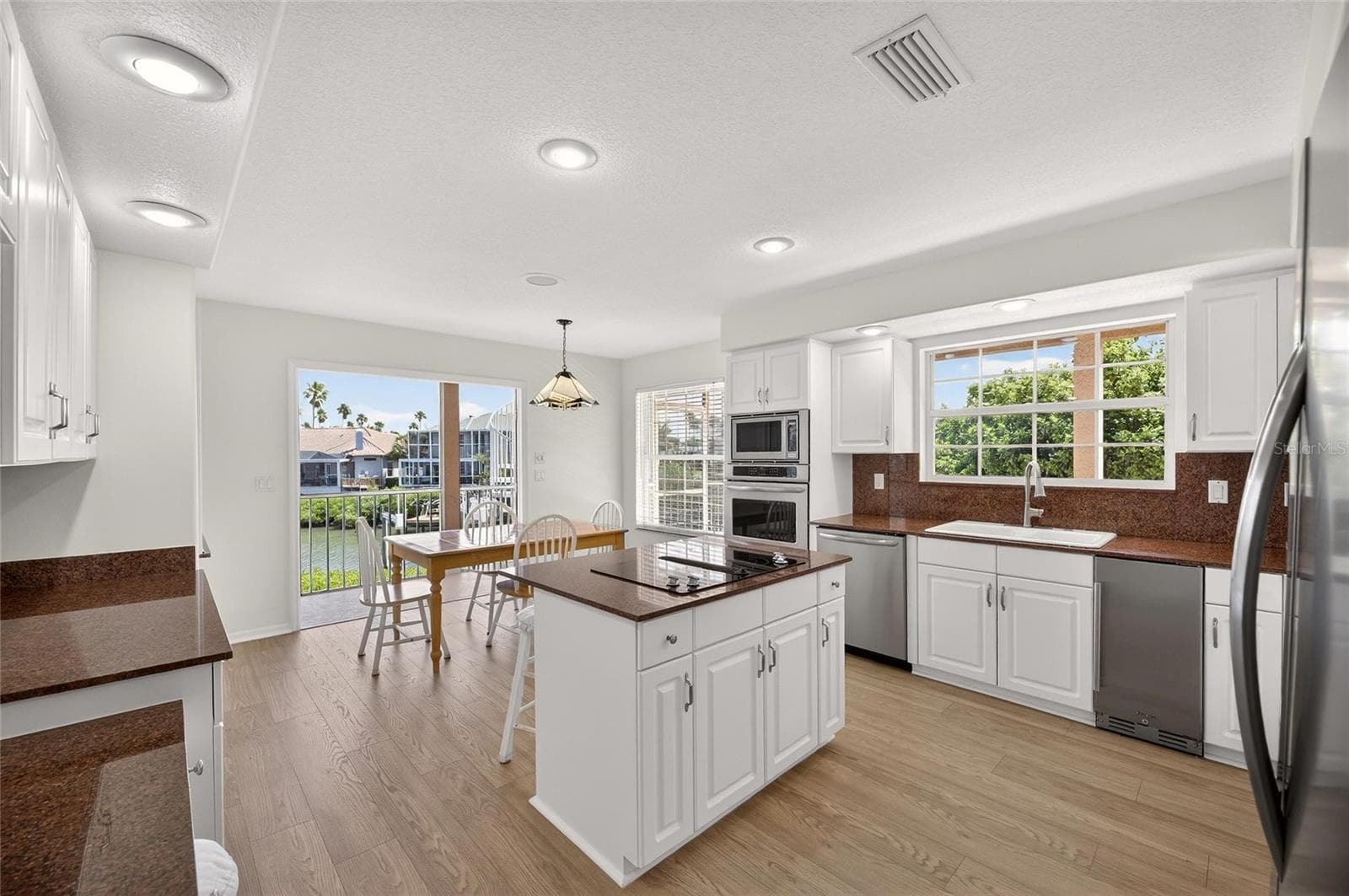 Single Family Residence at 6107 MARBELLA BLVD, APOLLO BEACH, photo 21 of 95