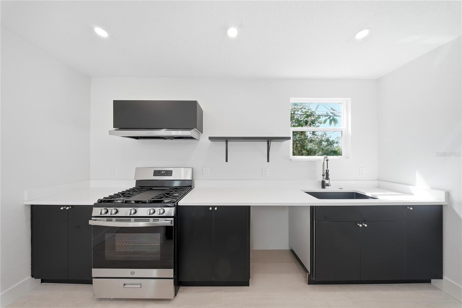 Single Family Residence at 1109 CHARLES ST, CLEARWATER, photo 27 of 72