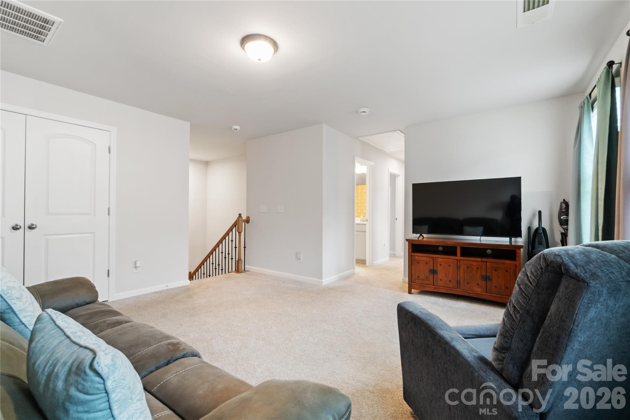Townhouse at 8032 Overmeadow Lane, Charlotte, photo 14 of 27