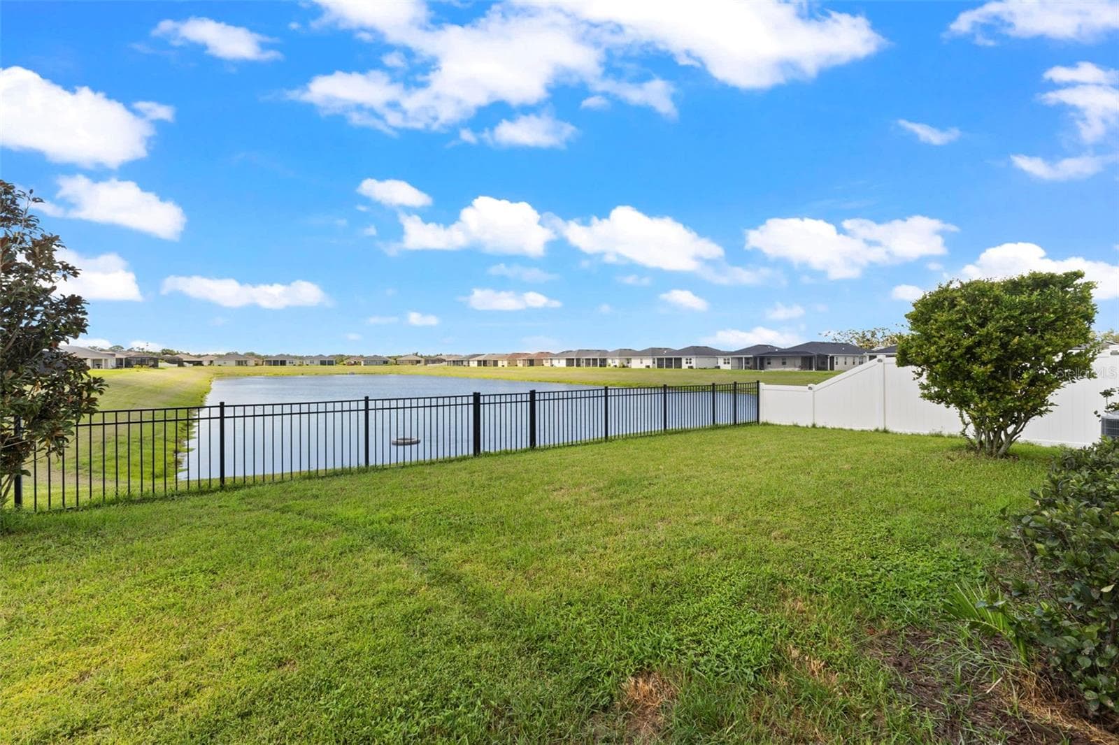Single Family Residence at 7434 35TH LN E, SARASOTA, photo 18 of 20