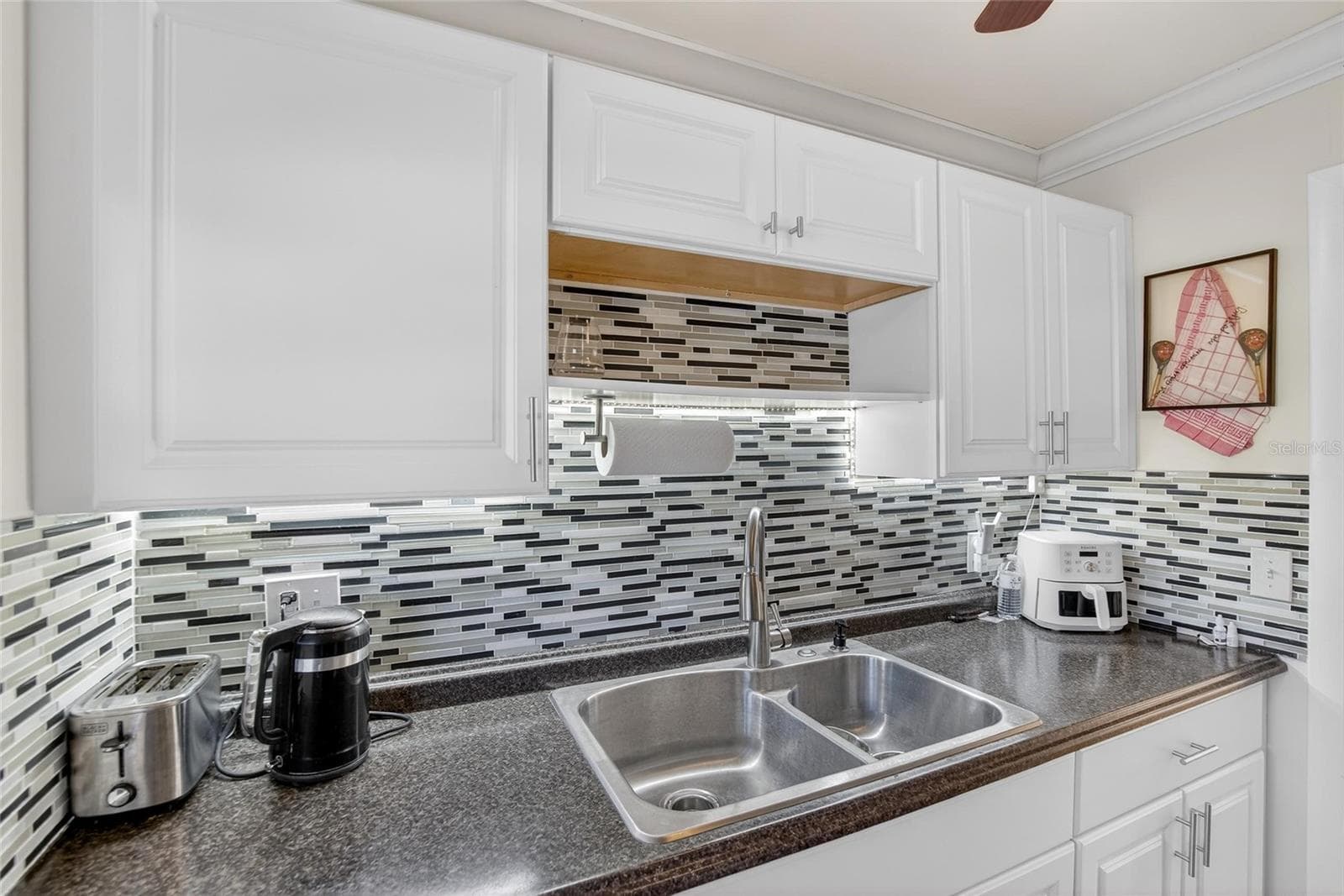 Condominium at 1303 S HERCULES AVE #2, CLEARWATER, photo 5 of 52