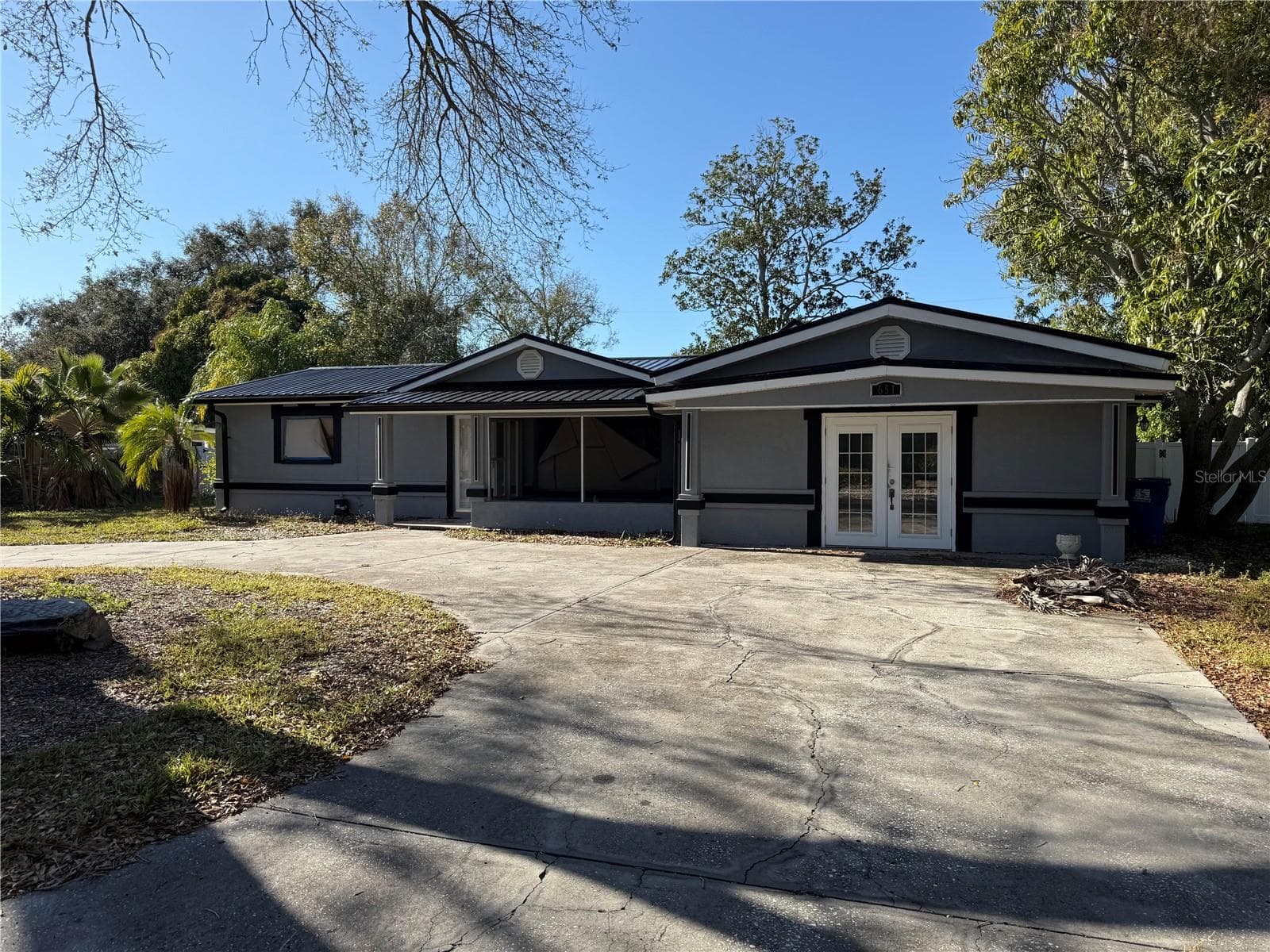 Single Family Residence at 651 69TH AVE S, ST PETERSBURG, photo 2 of 15