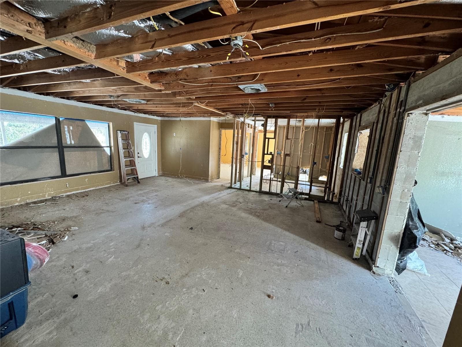 Single Family Residence at 651 69TH AVE S, ST PETERSBURG, photo 10 of 15