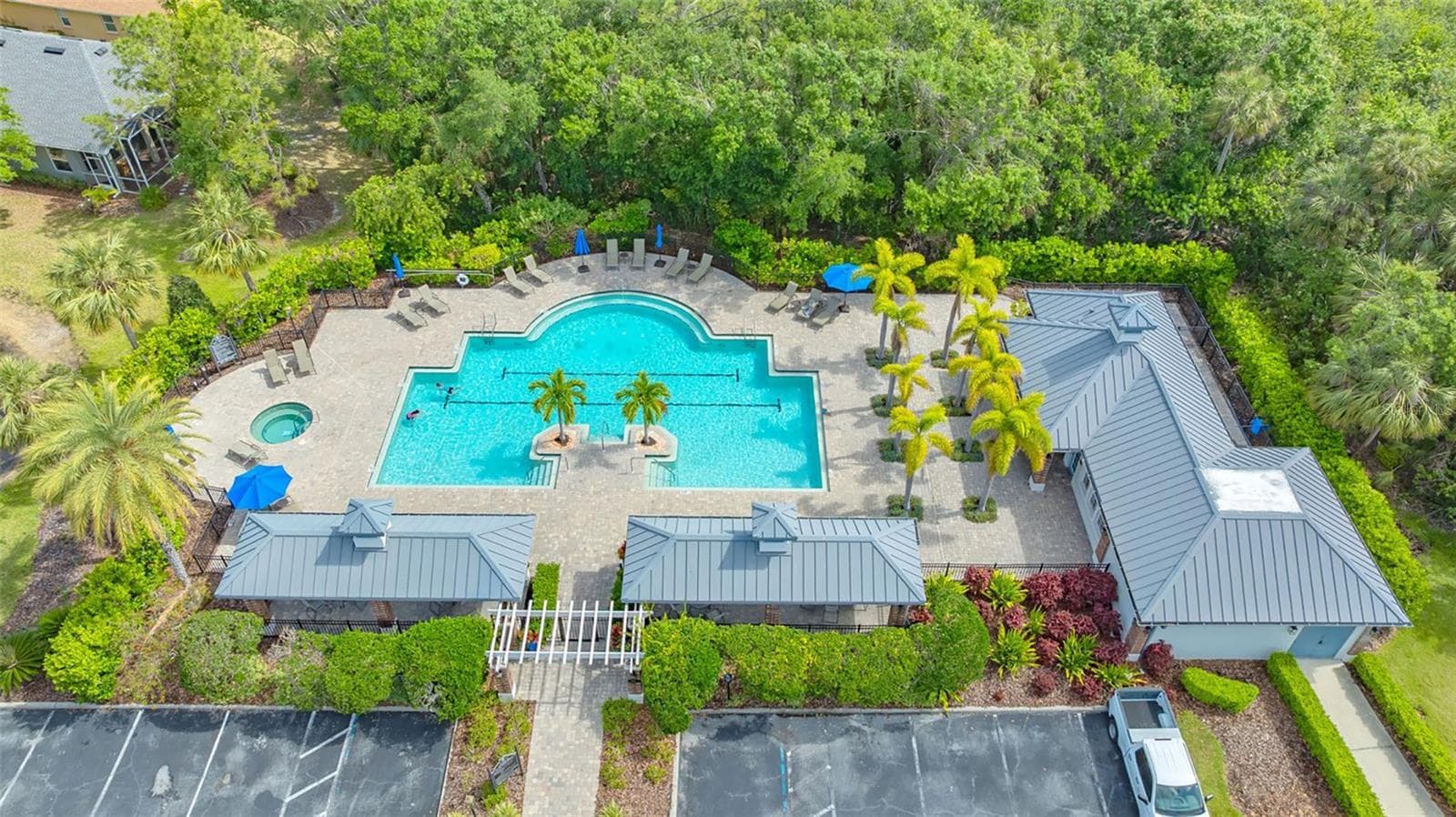 Seven Oaks Pool - 8150 INDIGO RIDGE TER, UNIVERSITY PARK