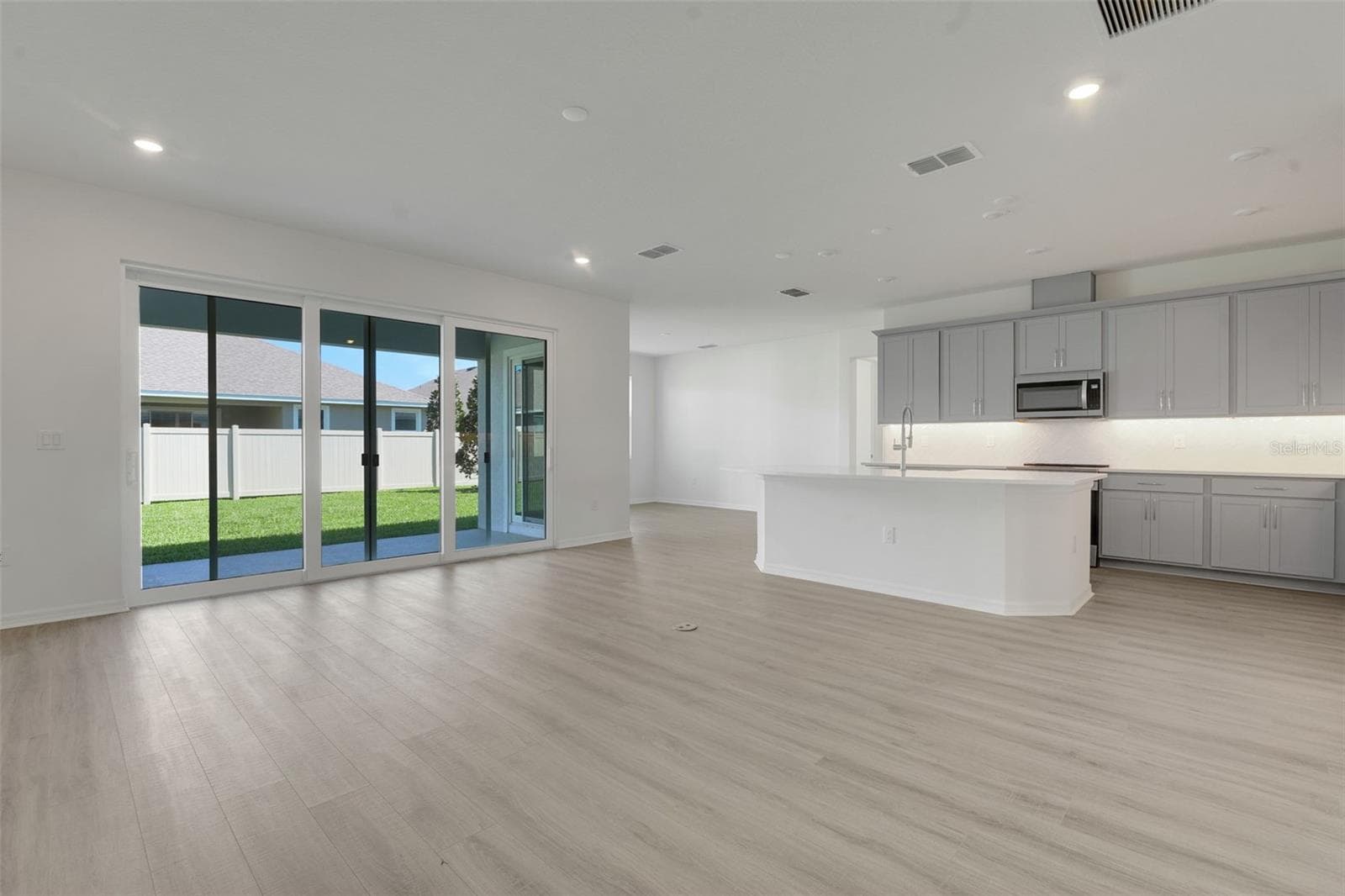 Single Family Residence at 17417 VALLEYWOOD PKWY, LAND O LAKES, photo 16 of 55
