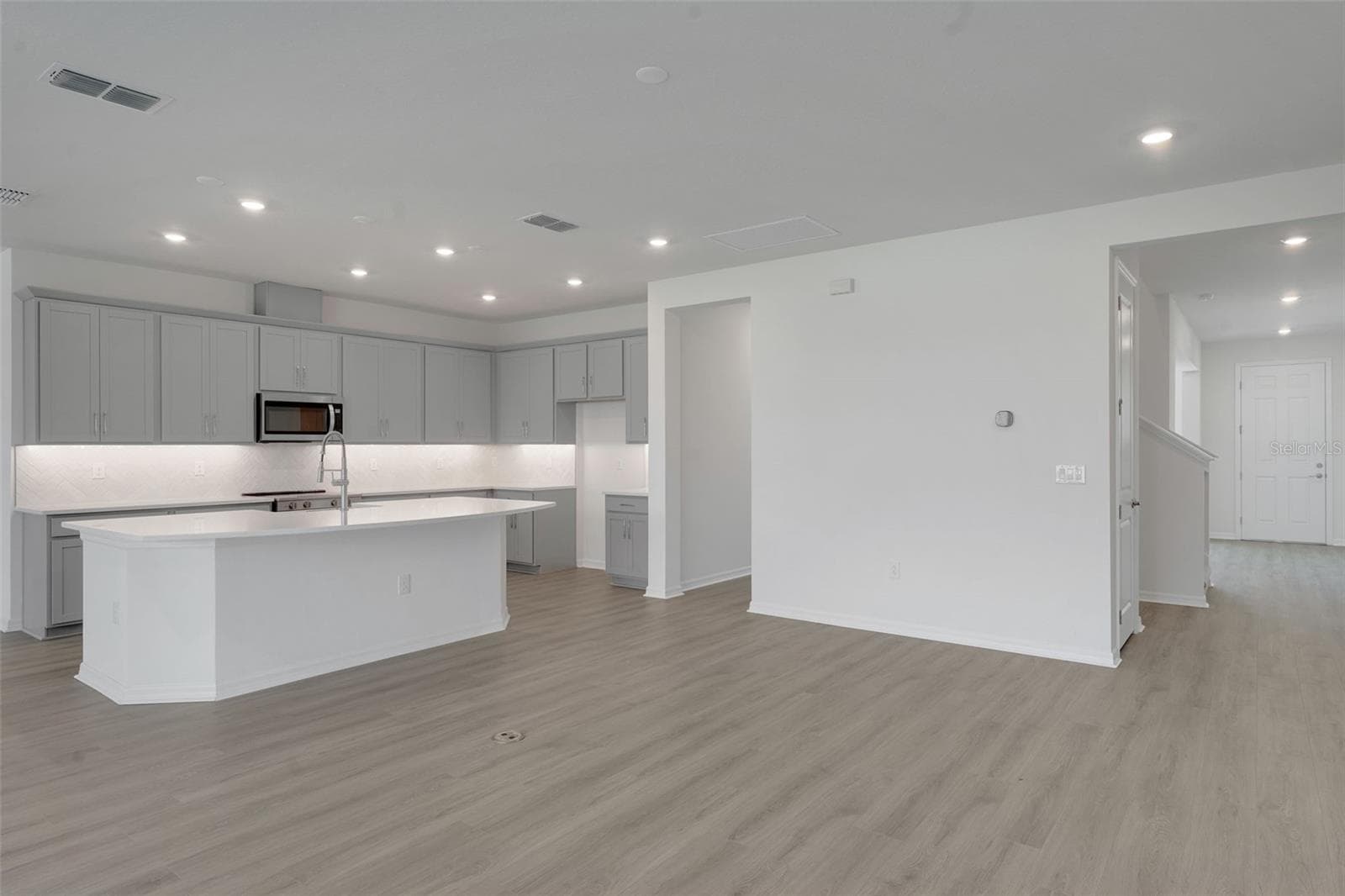 Single Family Residence at 17417 VALLEYWOOD PKWY, LAND O LAKES, photo 19 of 55