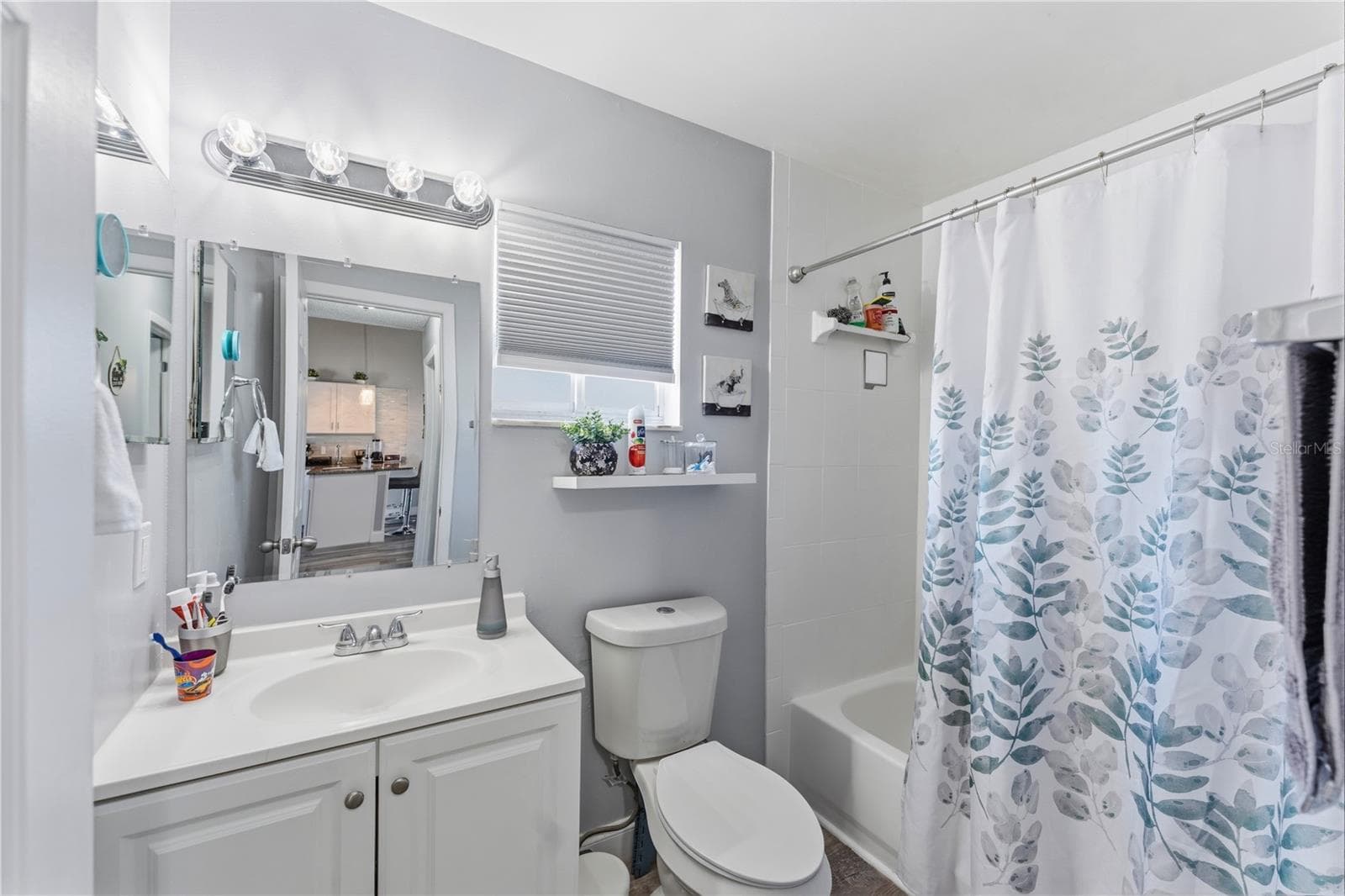 Single Family Residence at 114 WINTER RIDGE CIR, ORLANDO, photo 14 of 20