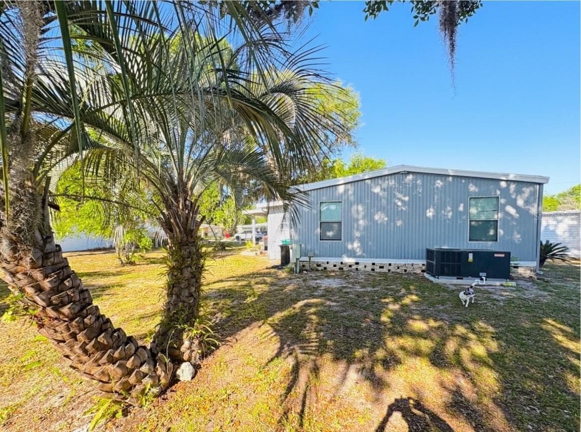Manufactured Home at 108 N TIMBER TRL, WILDWOOD, photo 5 of 24