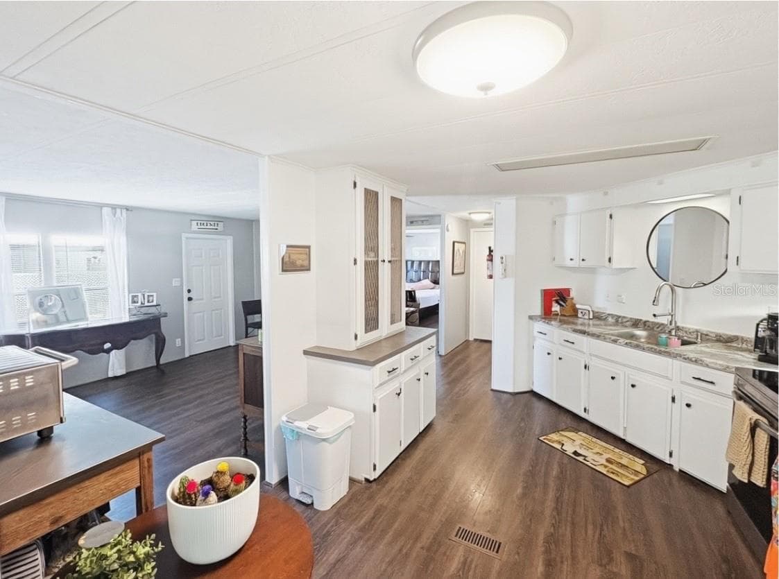 Manufactured Home at 108 N TIMBER TRL, WILDWOOD, photo 16 of 24