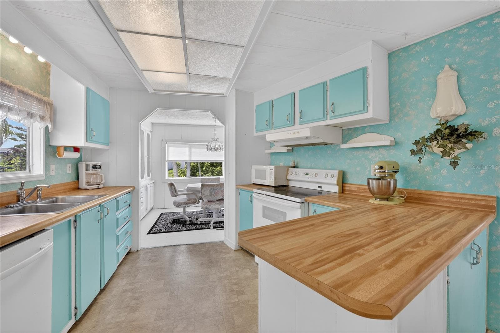 Kitchen - 1349 SEAGULL DR, ENGLEWOOD