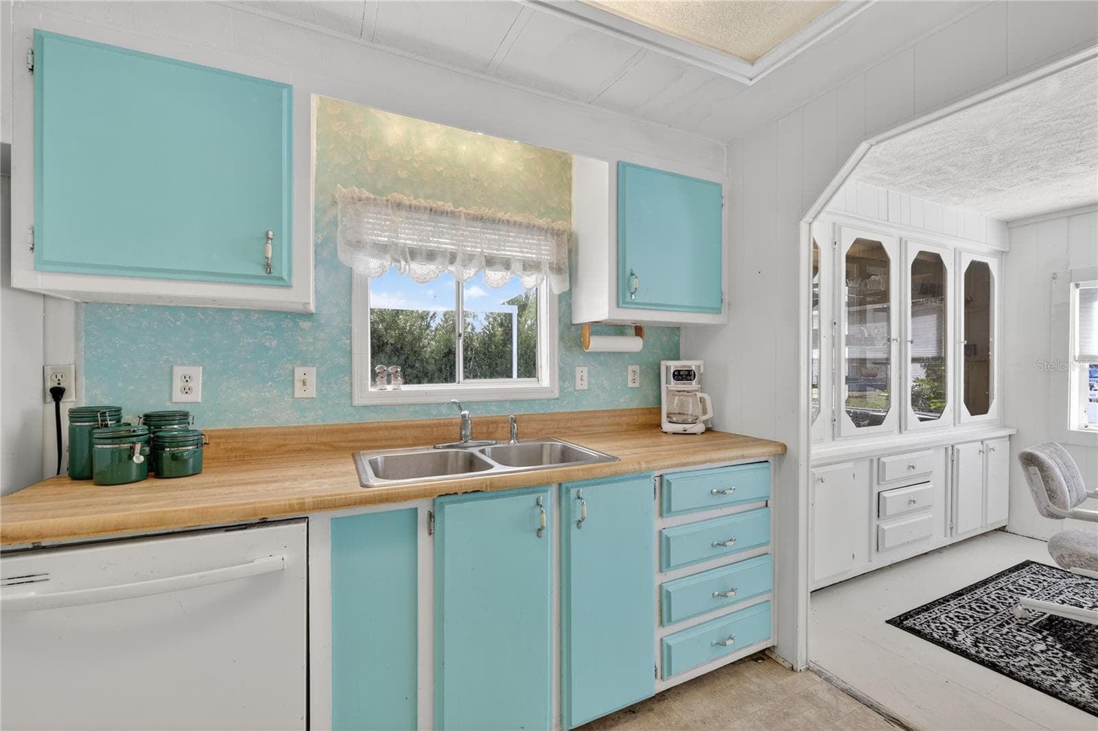 Kitchen - 1349 SEAGULL DR, ENGLEWOOD