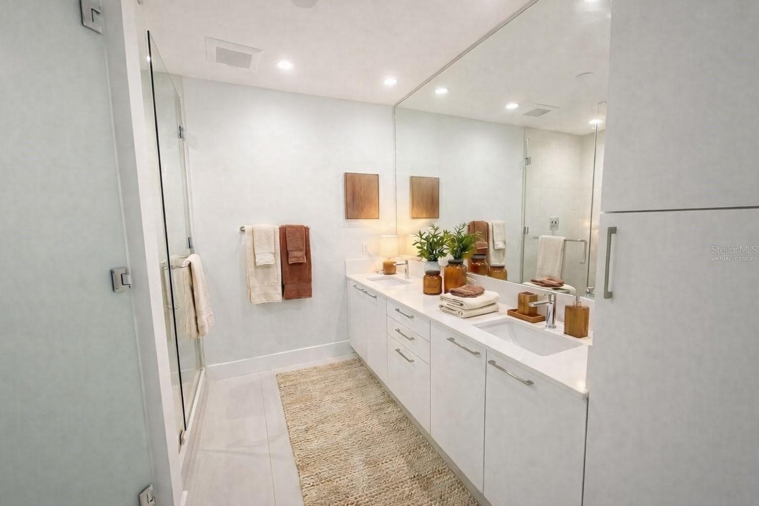 Virtually Staged - 275 1ST AVE #3807, ST PETERSBURG