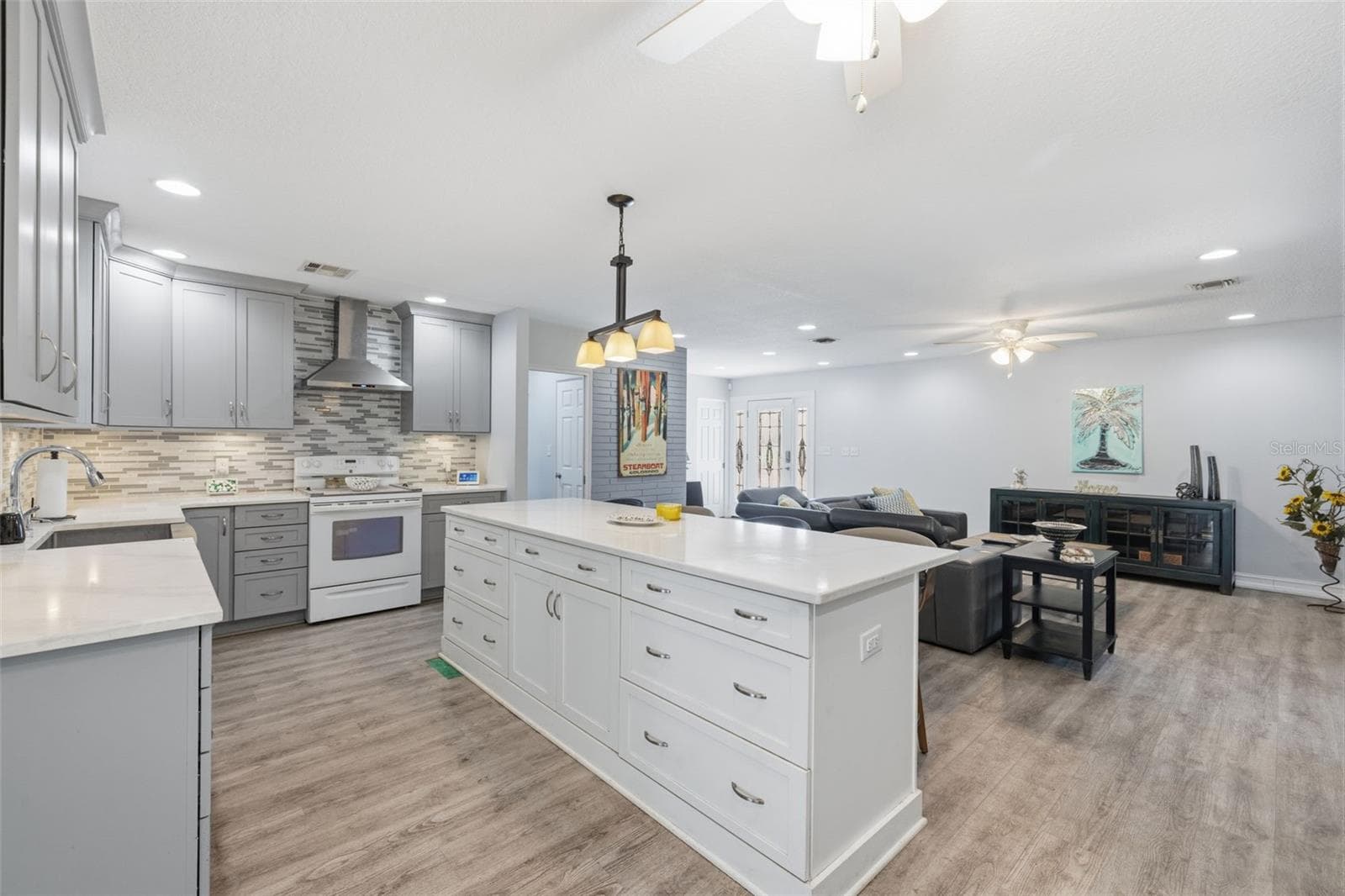 Single Family Residence at 4339 50TH AVE S, ST PETERSBURG, photo 10 of 45