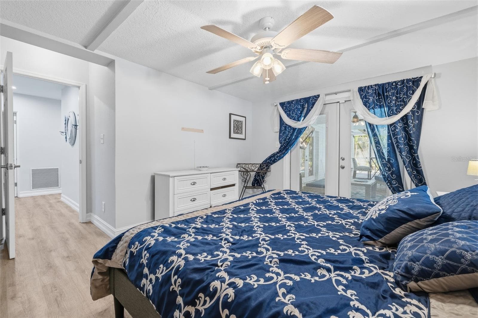 Single Family Residence at 4339 50TH AVE S, ST PETERSBURG, photo 22 of 45
