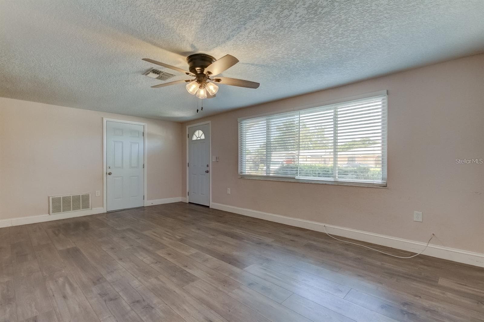Single Family Residence at 7144 FAIRFAX DR, PORT RICHEY, photo 5 of 54