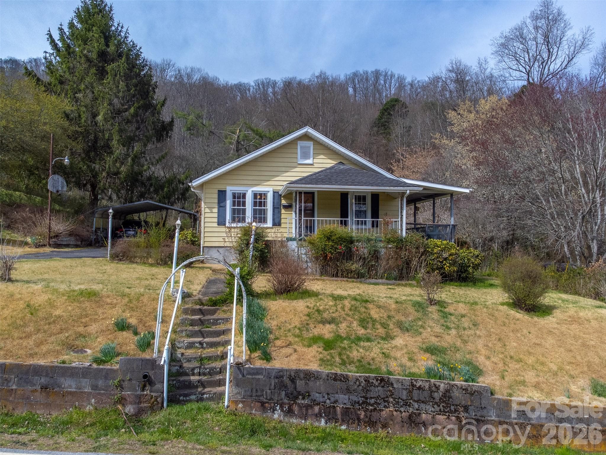 Single Family Residence at Sylva, photo 3 of 47