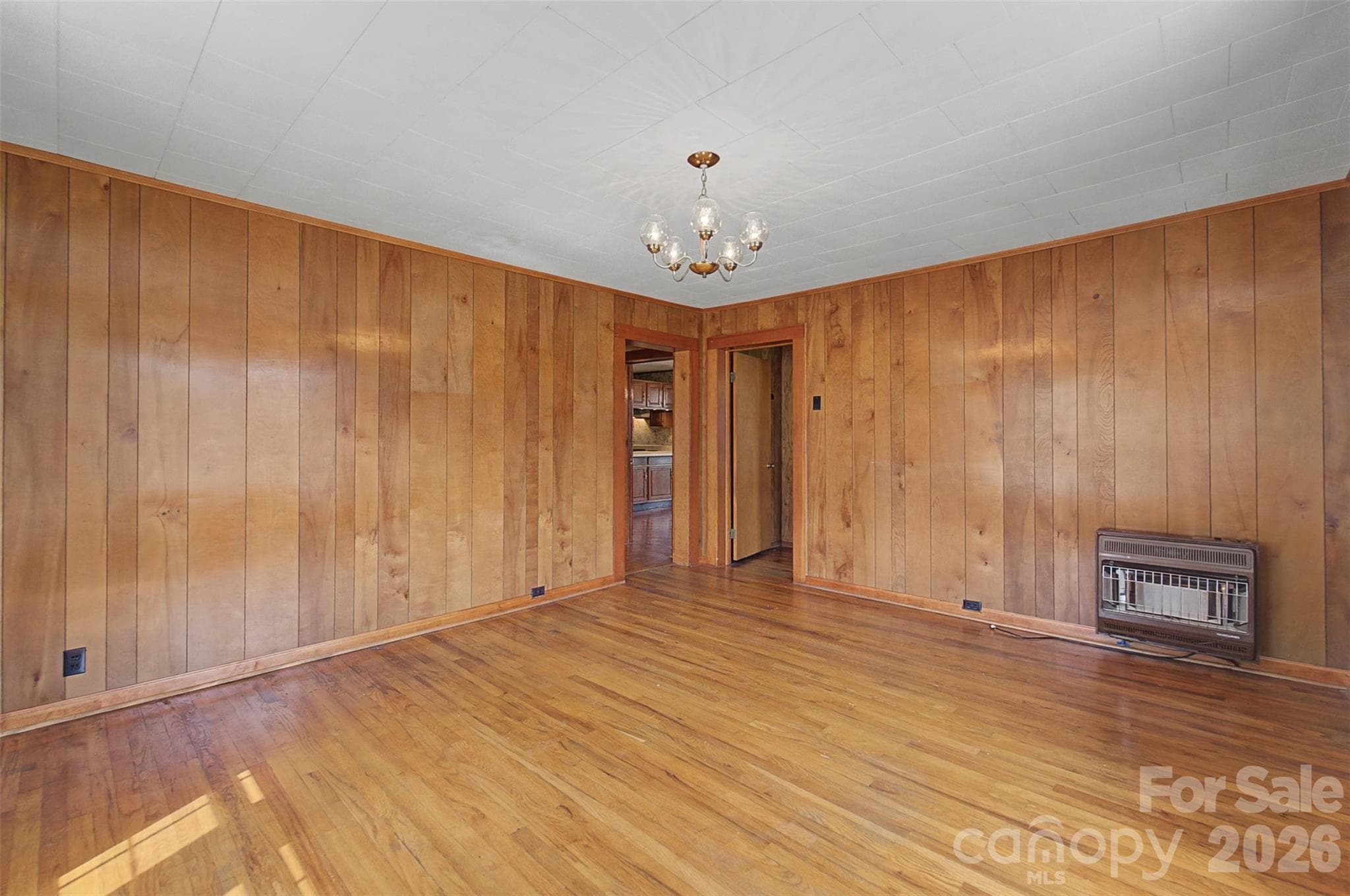 Single Family Residence at Sylva, photo 7 of 47