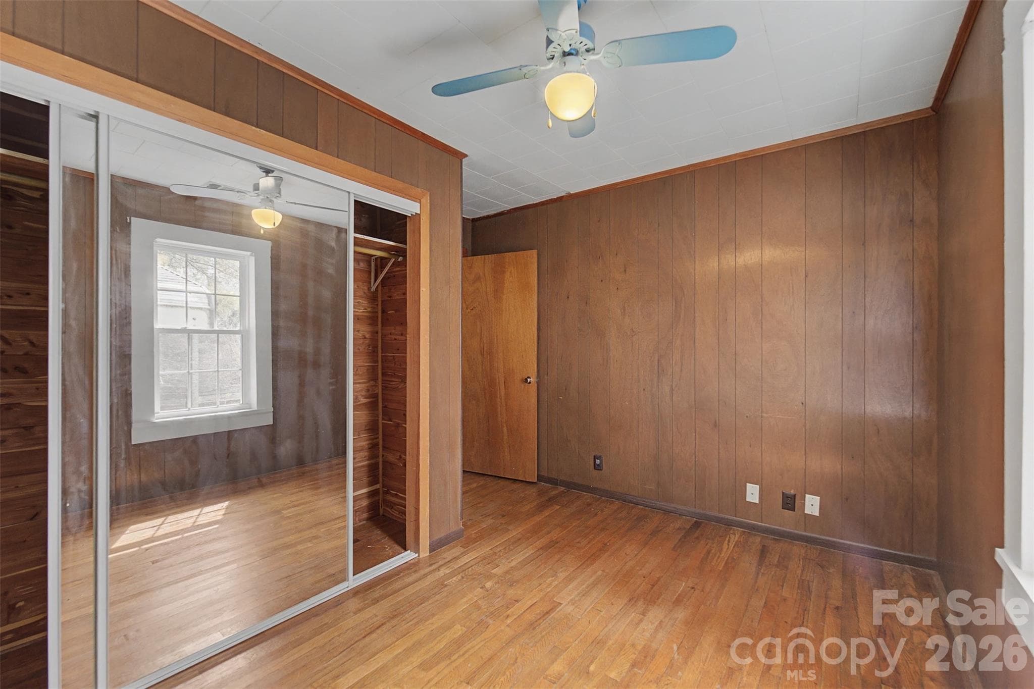 Single Family Residence at Sylva, photo 12 of 47